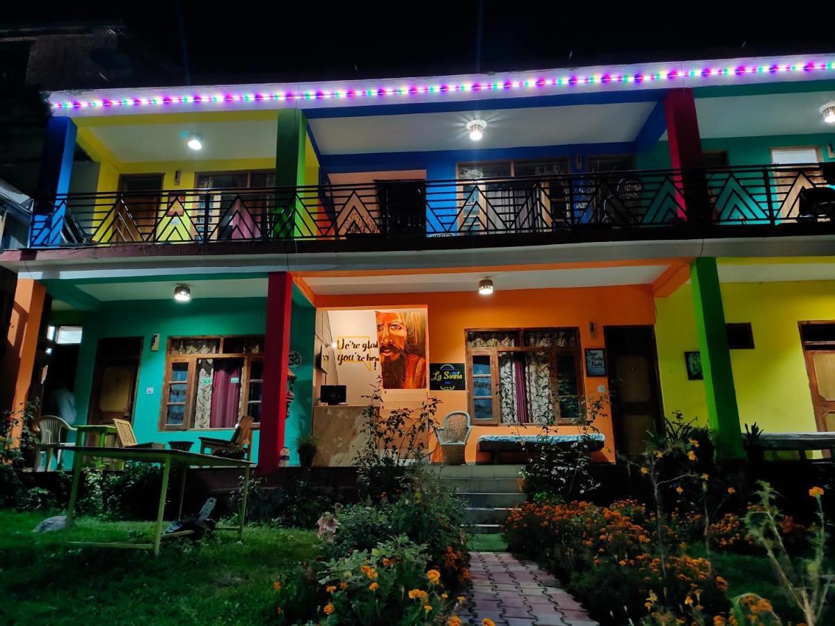 La Siesta India Manali Hostel Exterior photo