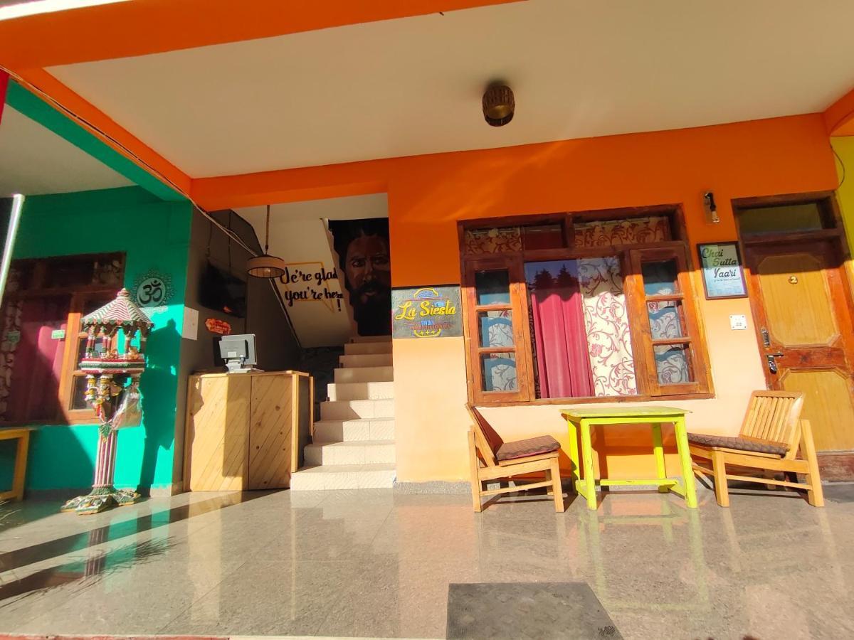 La Siesta India Manali Hostel Exterior photo